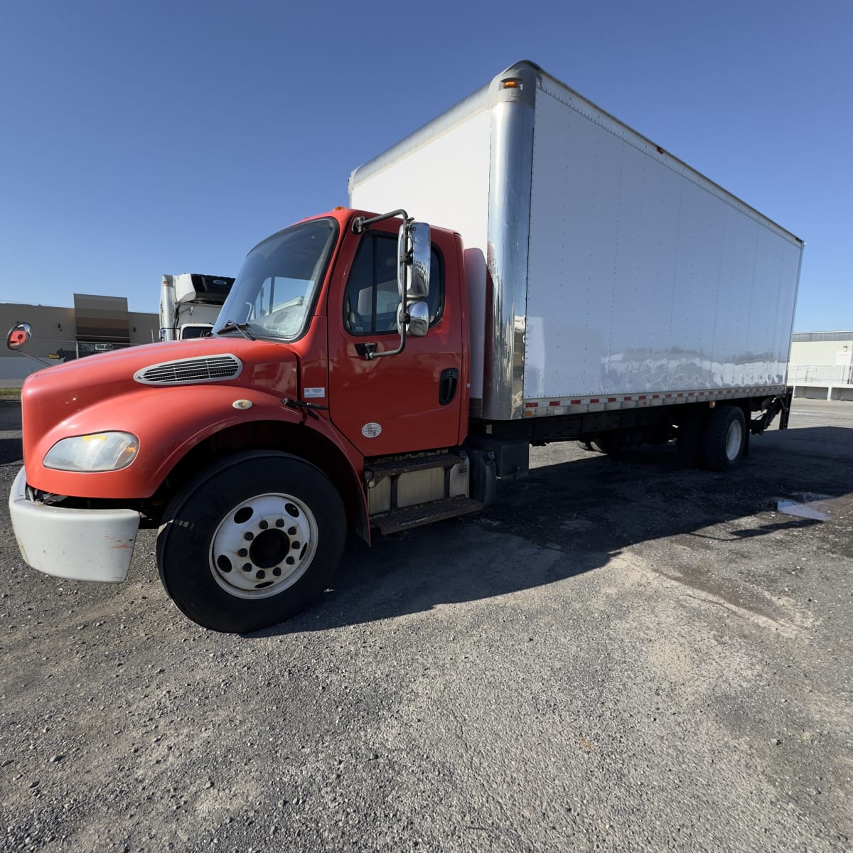 2018 Freightliner/Mercedes M2 106 681621