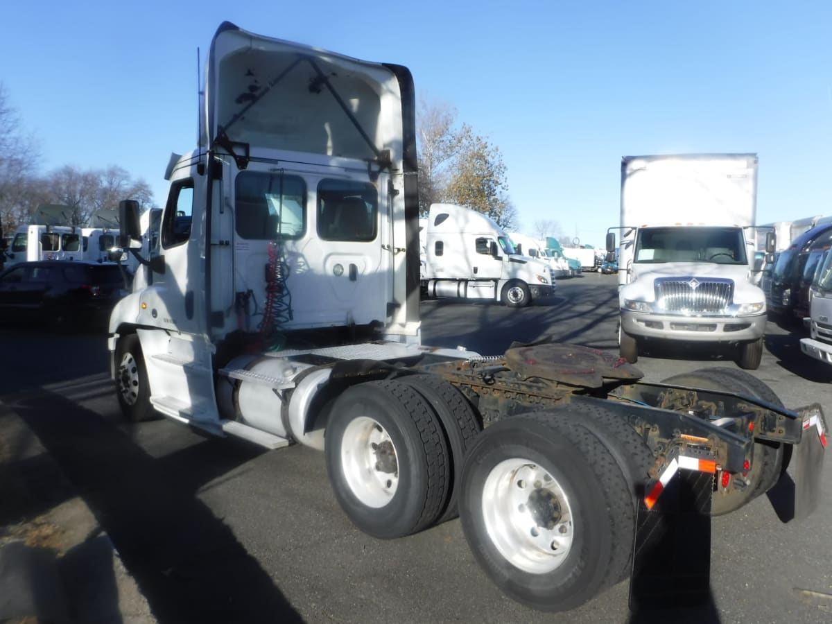 2018 Freightliner/Mercedes CASCADIA 125 681684