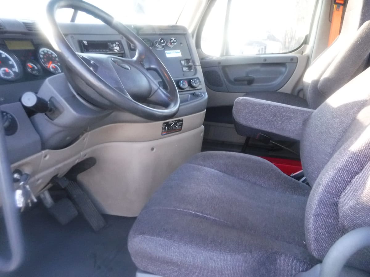 2018 Freightliner/Mercedes CASCADIA 125 681688