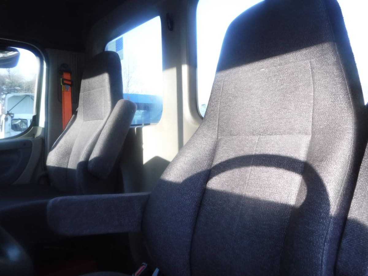 2018 Freightliner/Mercedes CASCADIA 125 681688