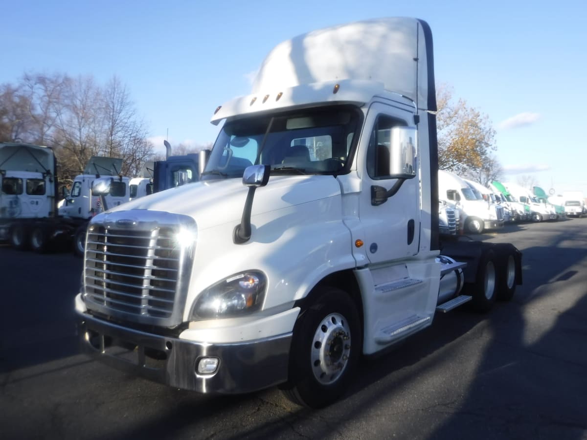 2018 Freightliner/Mercedes CASCADIA 125 681688