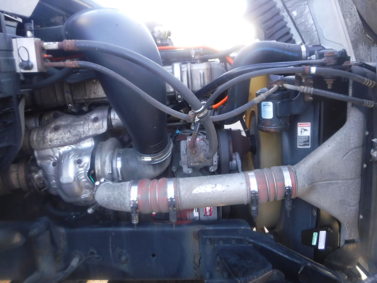 2018 Freightliner/Mercedes CASCADIA 125 681688