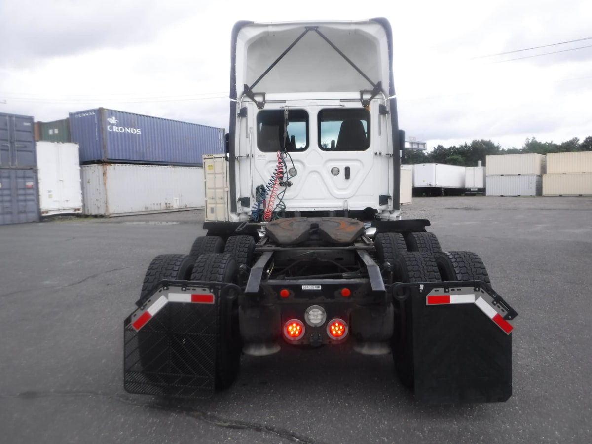 2018 Freightliner/Mercedes CASCADIA 125 681689