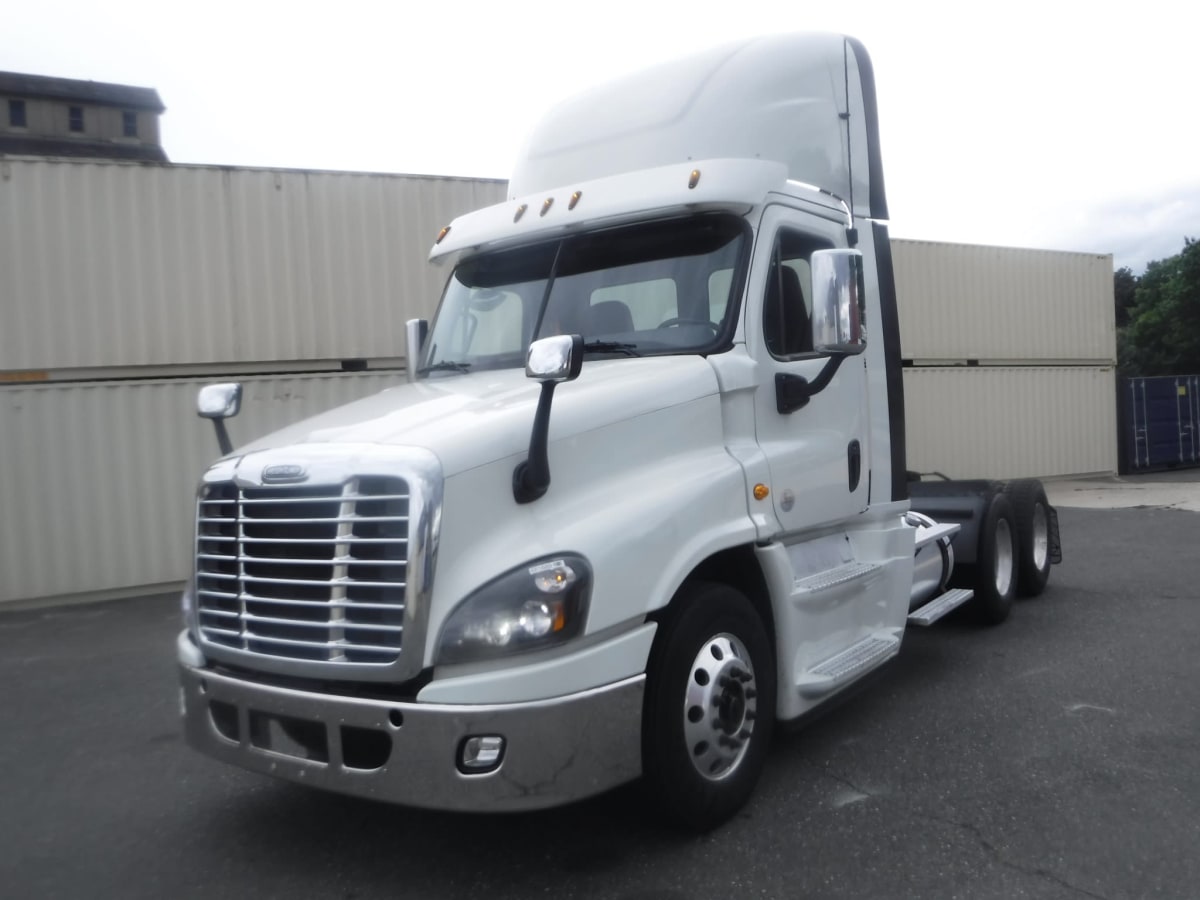 2018 Freightliner/Mercedes CASCADIA 125 681689