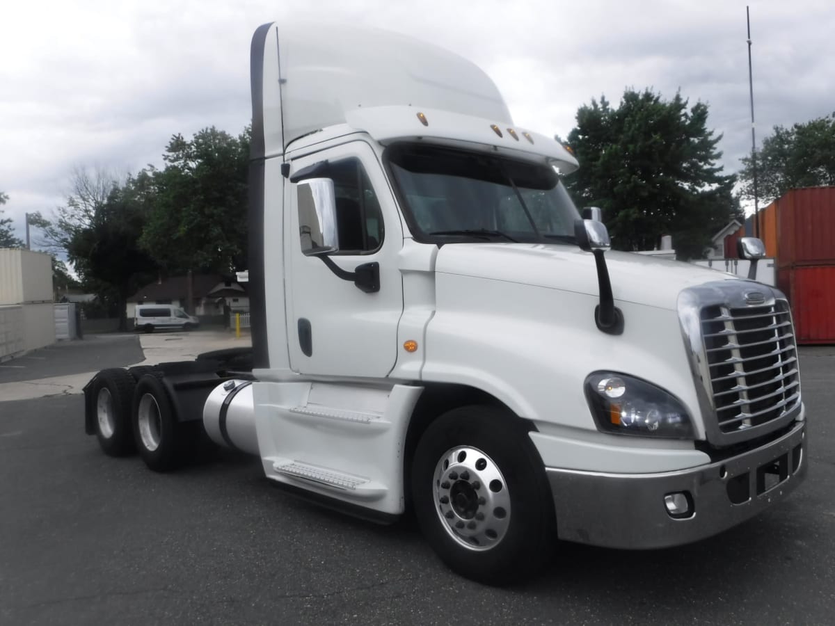 2018 Freightliner/Mercedes CASCADIA 125 681689