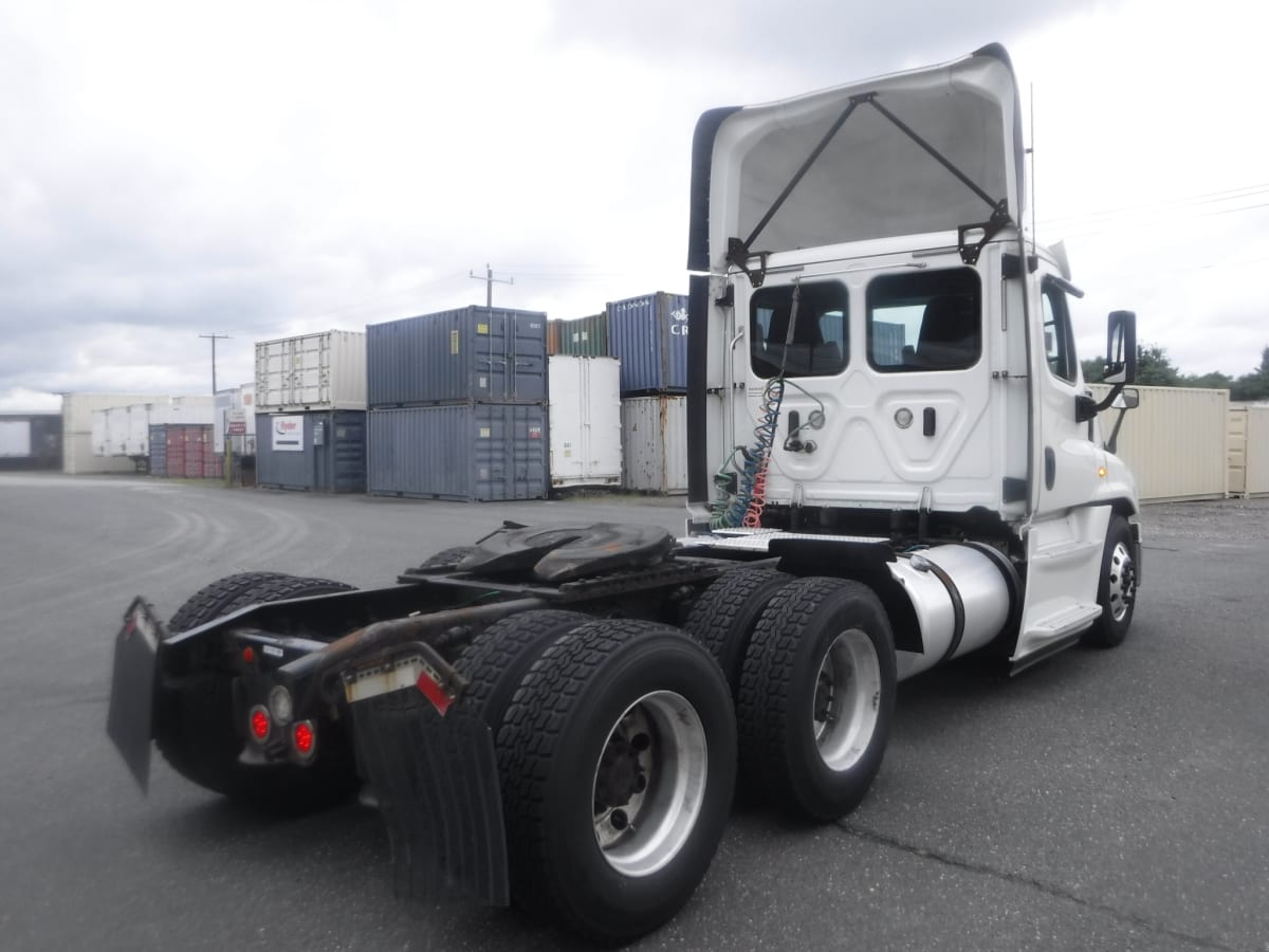 2018 Freightliner/Mercedes CASCADIA 125 681690