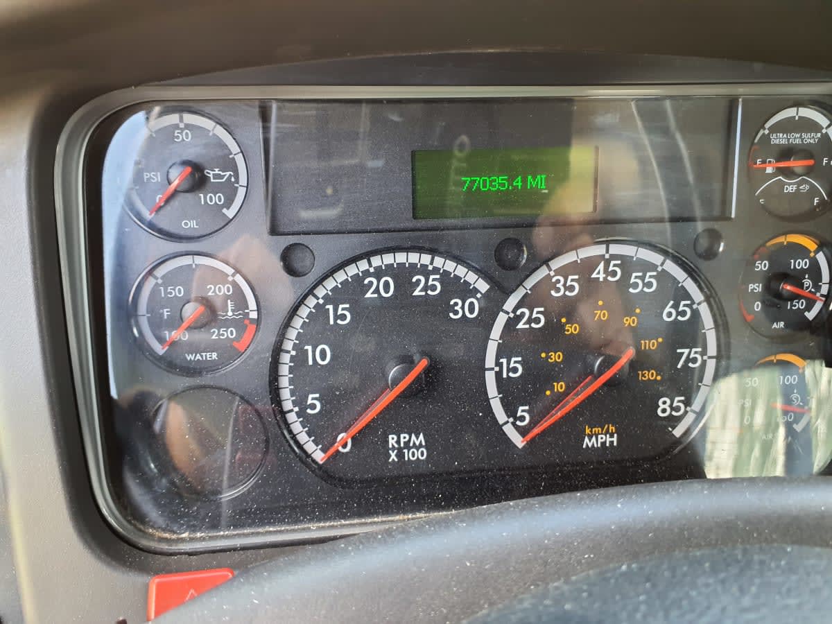 2018 Freightliner/Mercedes M2 106 681695