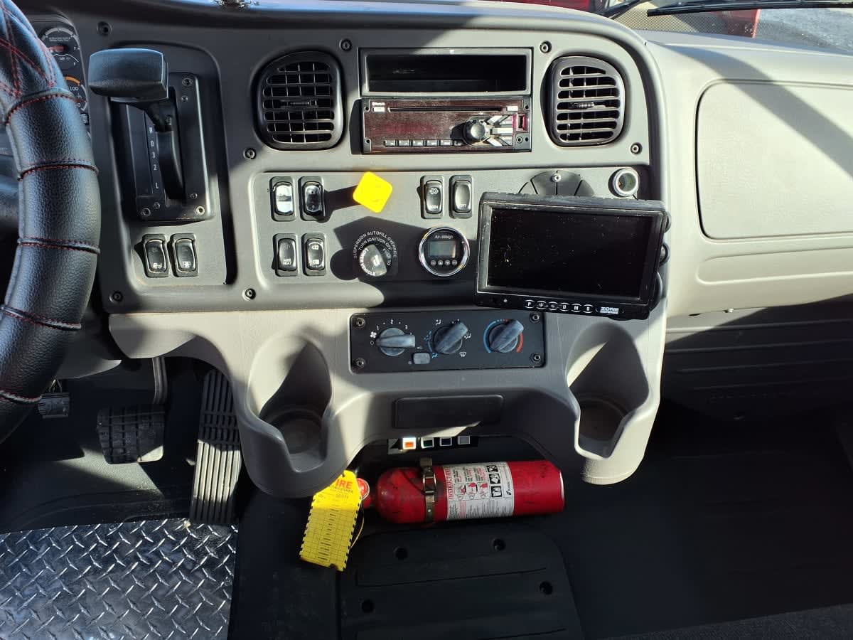 2018 Freightliner/Mercedes M2 106 681699