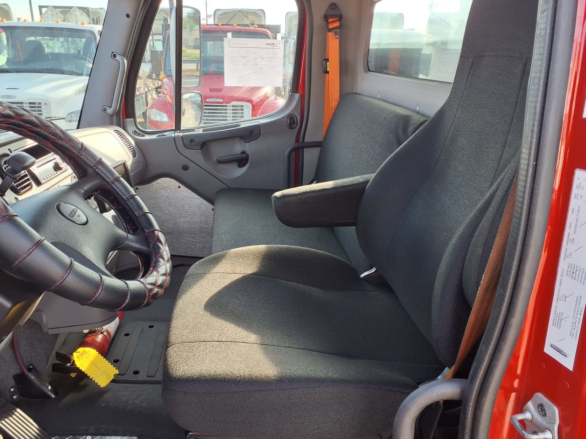 2018 Freightliner/Mercedes M2 106 681699