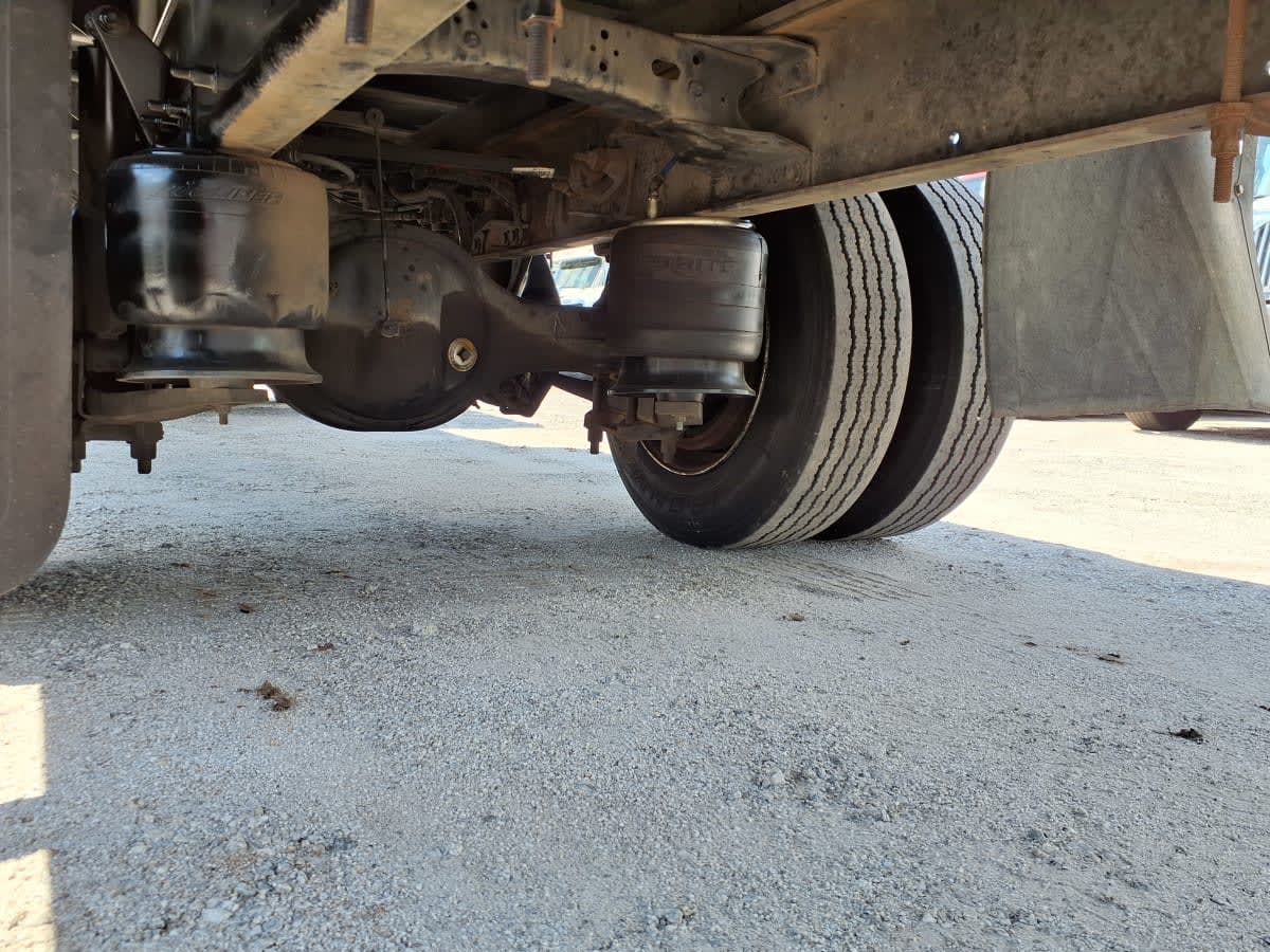 2018 Freightliner/Mercedes M2 106 681700