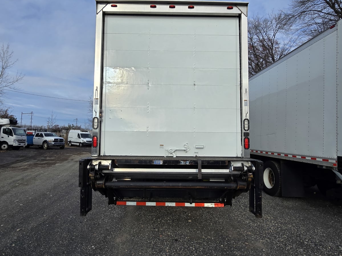 2018 Freightliner/Mercedes M2 106 681706