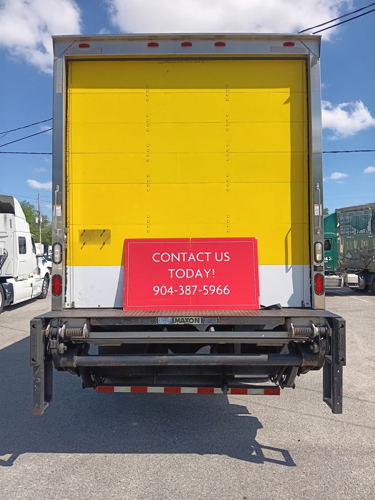 2018 Freightliner/Mercedes M2 106 681719
