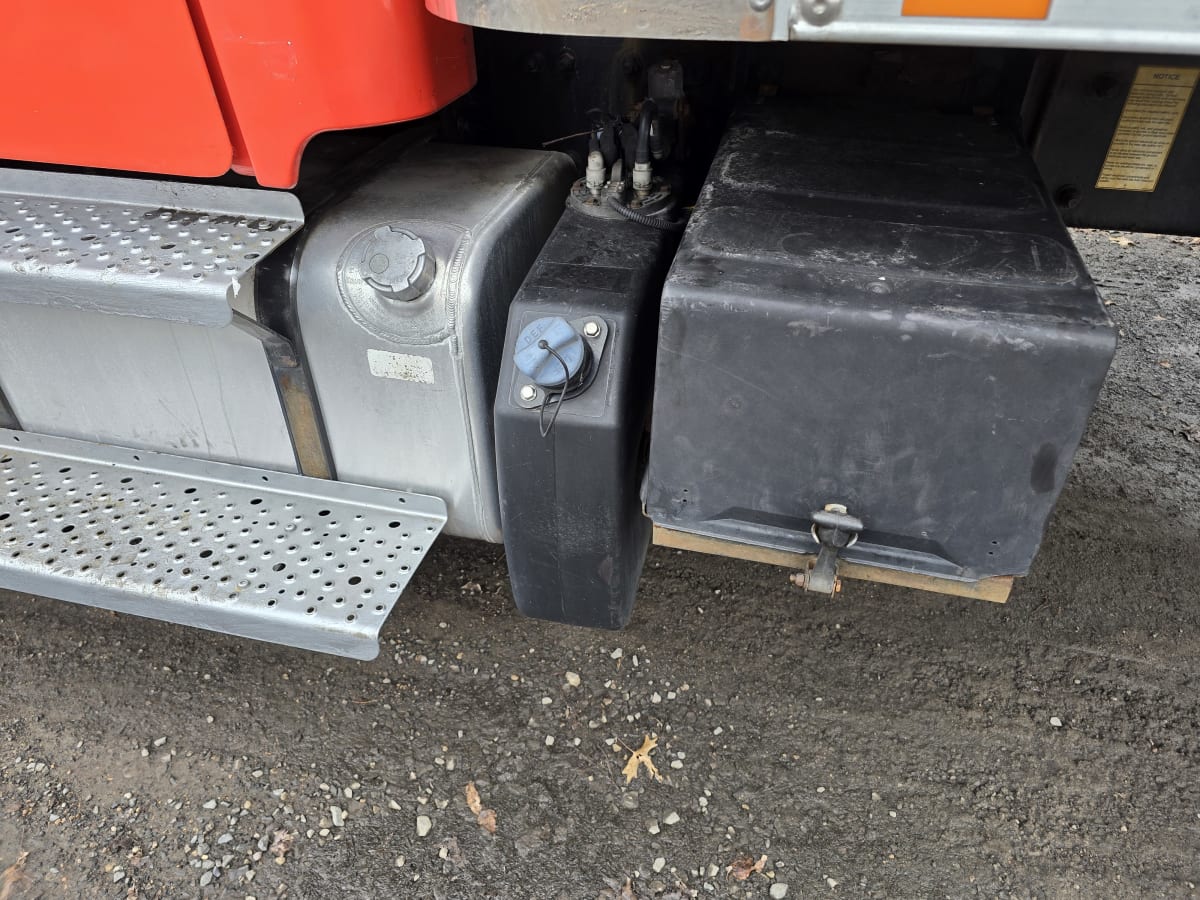 2018 Freightliner/Mercedes M2 106 681720