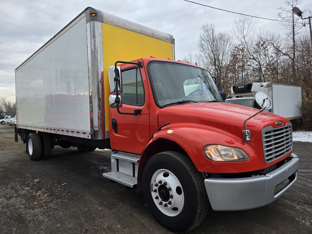 2018 Freightliner/Mercedes M2 106 681720