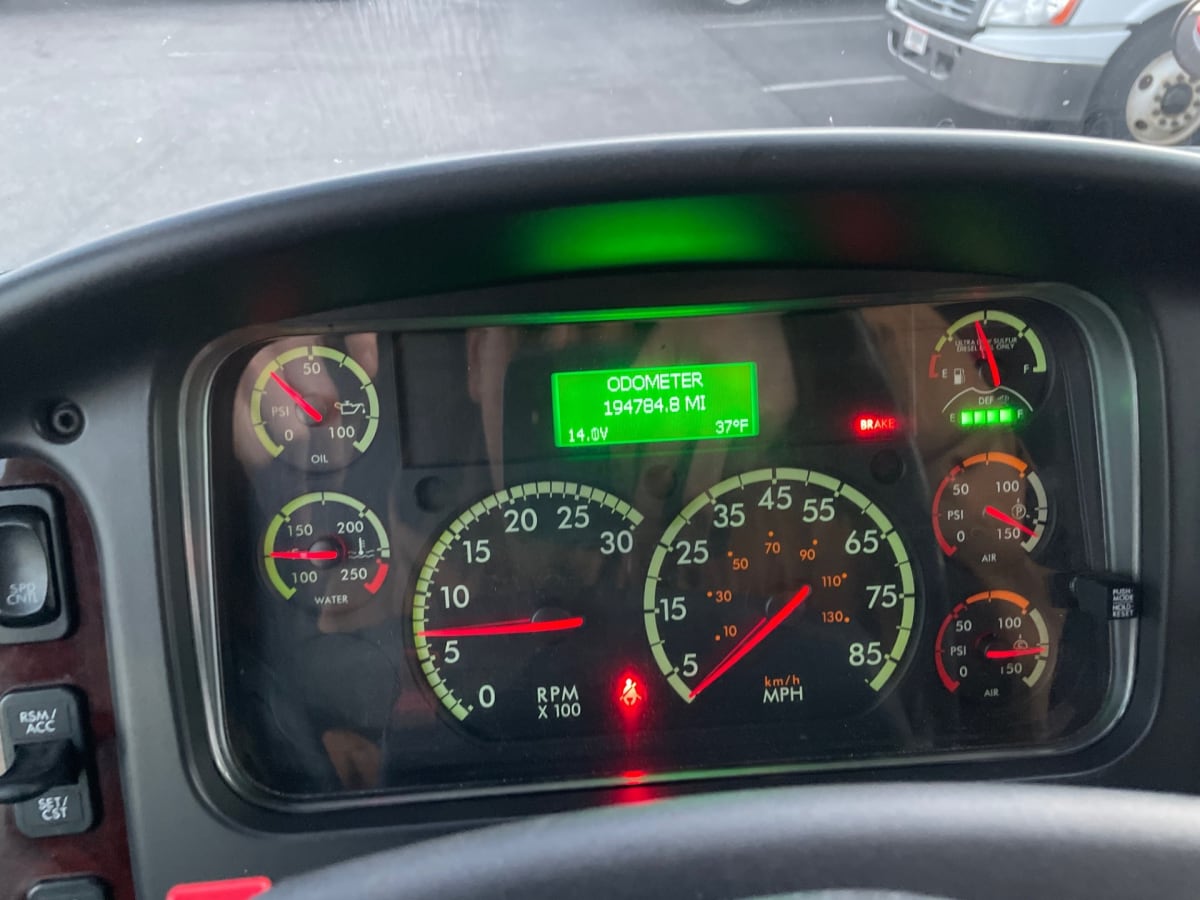 2018 Freightliner/Mercedes M2 106 681734