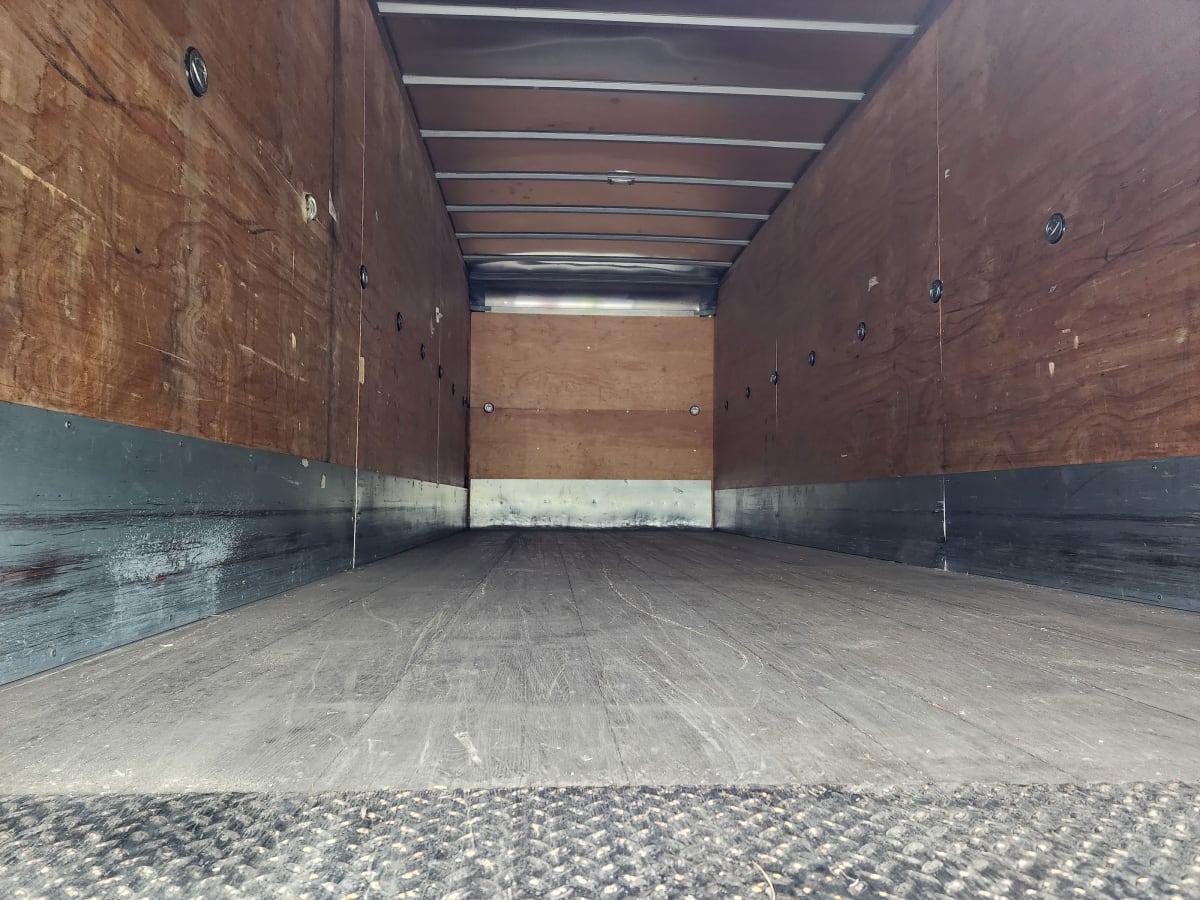 2018 Freightliner/Mercedes M2 106 681735