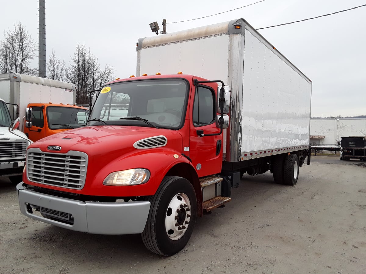 2018 Freightliner/Mercedes M2 106 681766 2018 Freightliner/Mercedes M2 106 681766