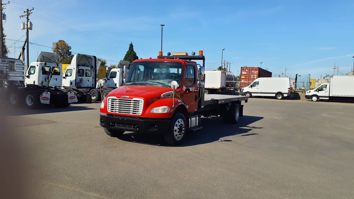 2018 Freightliner/Mercedes M2 106 681782 2018 Freightliner/Mercedes M2 106 681782