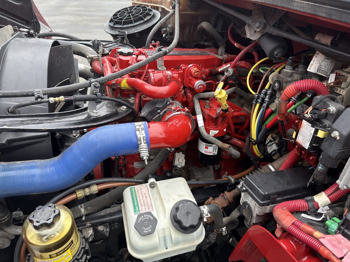 2018 Freightliner/Mercedes M2 106 681783
