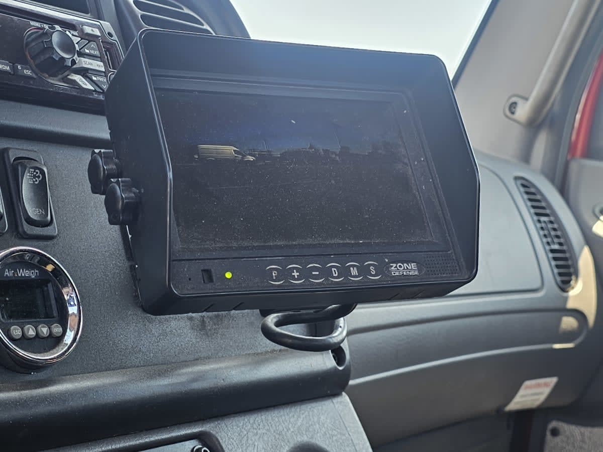 2018 Freightliner M2 106 681786