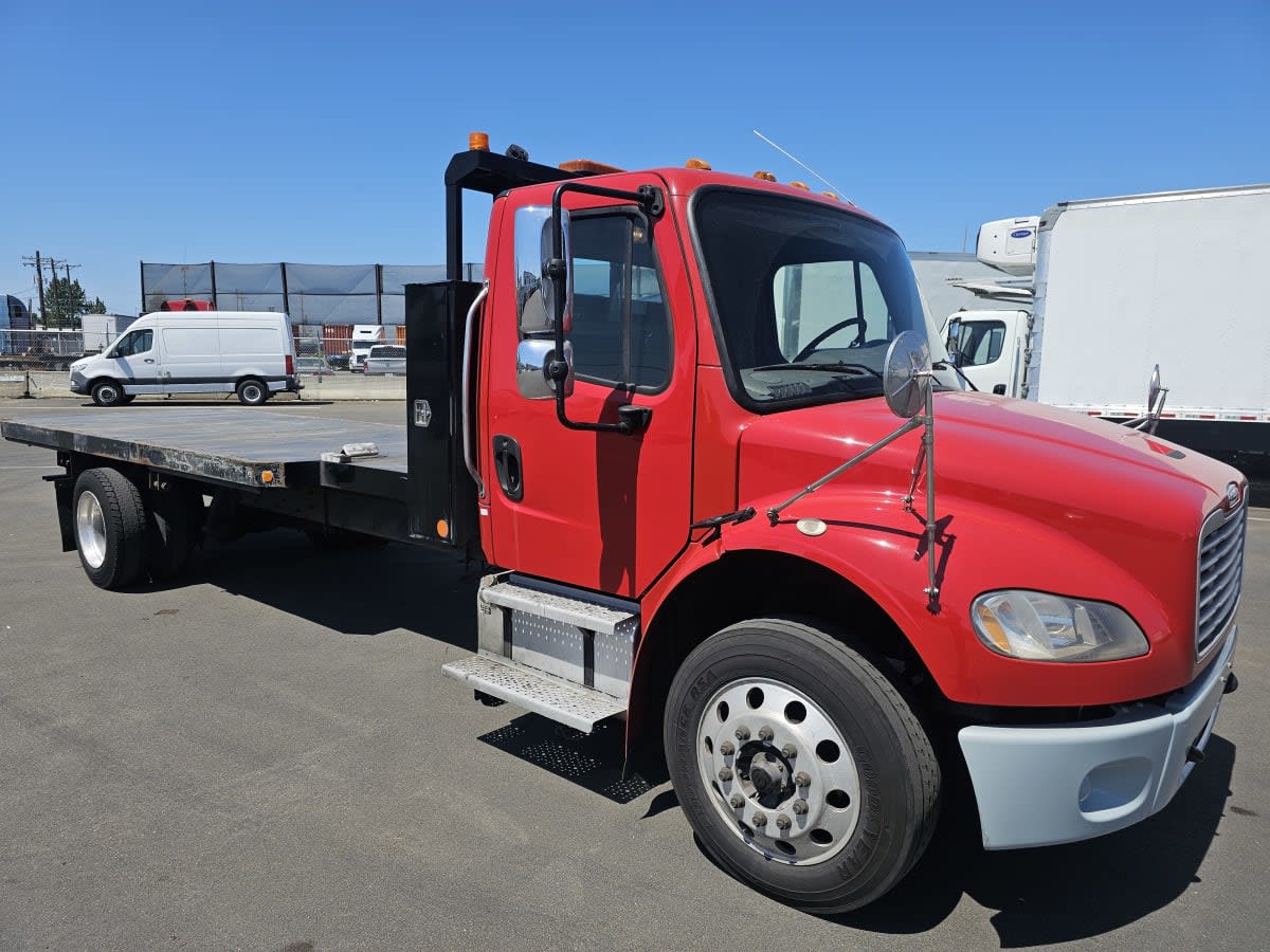 2018 Freightliner M2 106 681786