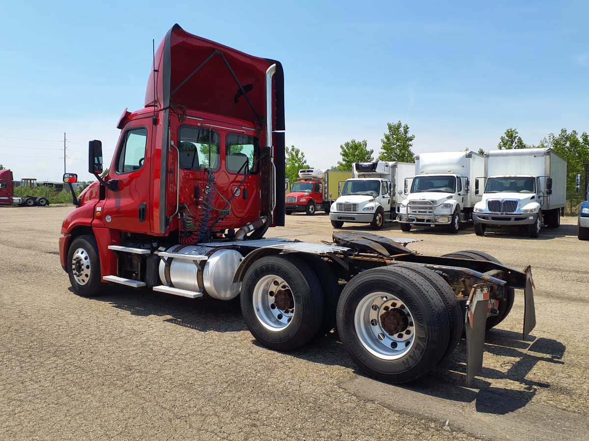 2018 Freightliner/Mercedes CASCADIA 125 681790