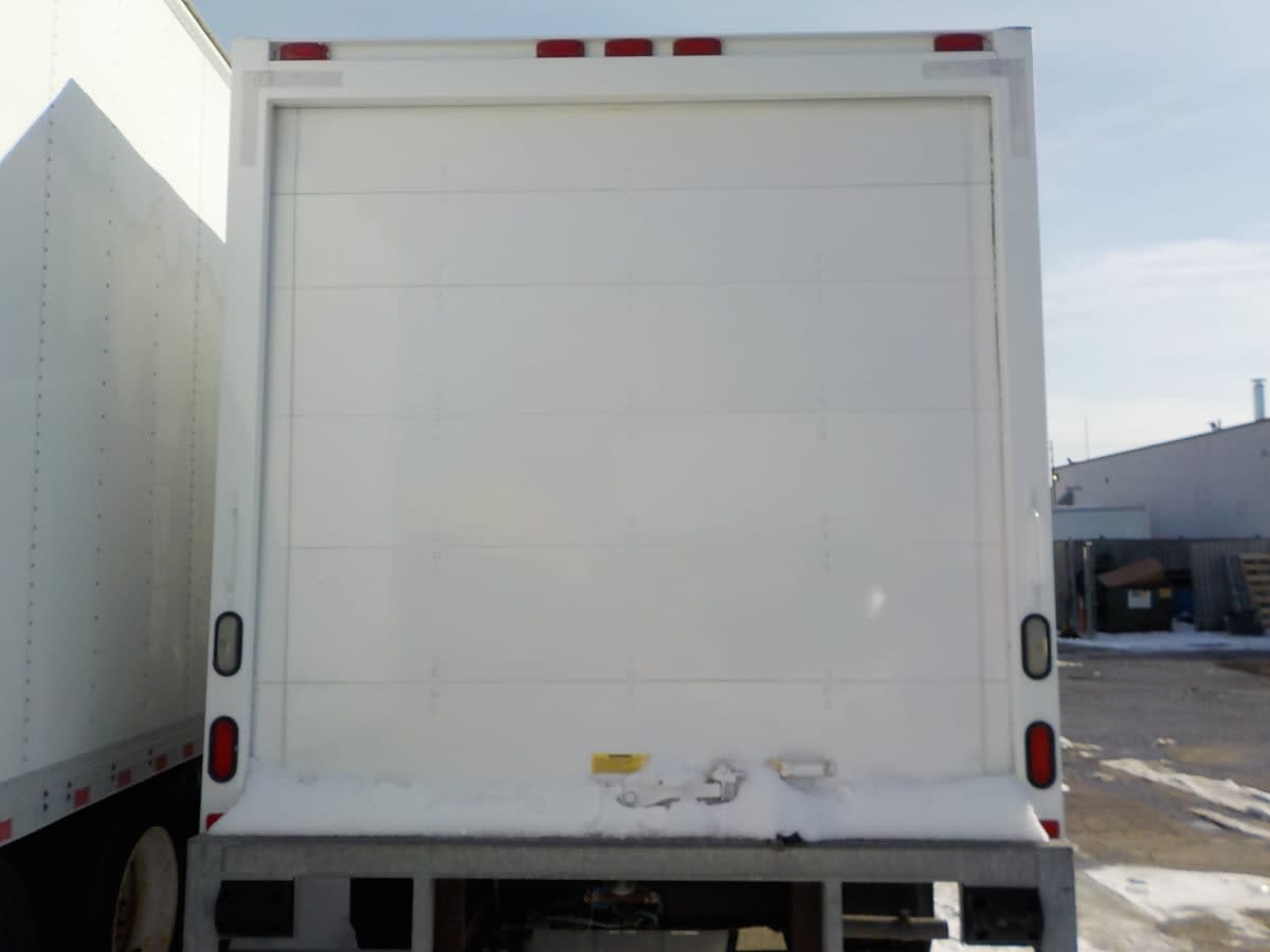 2017 Ford Motor Company E450 681804