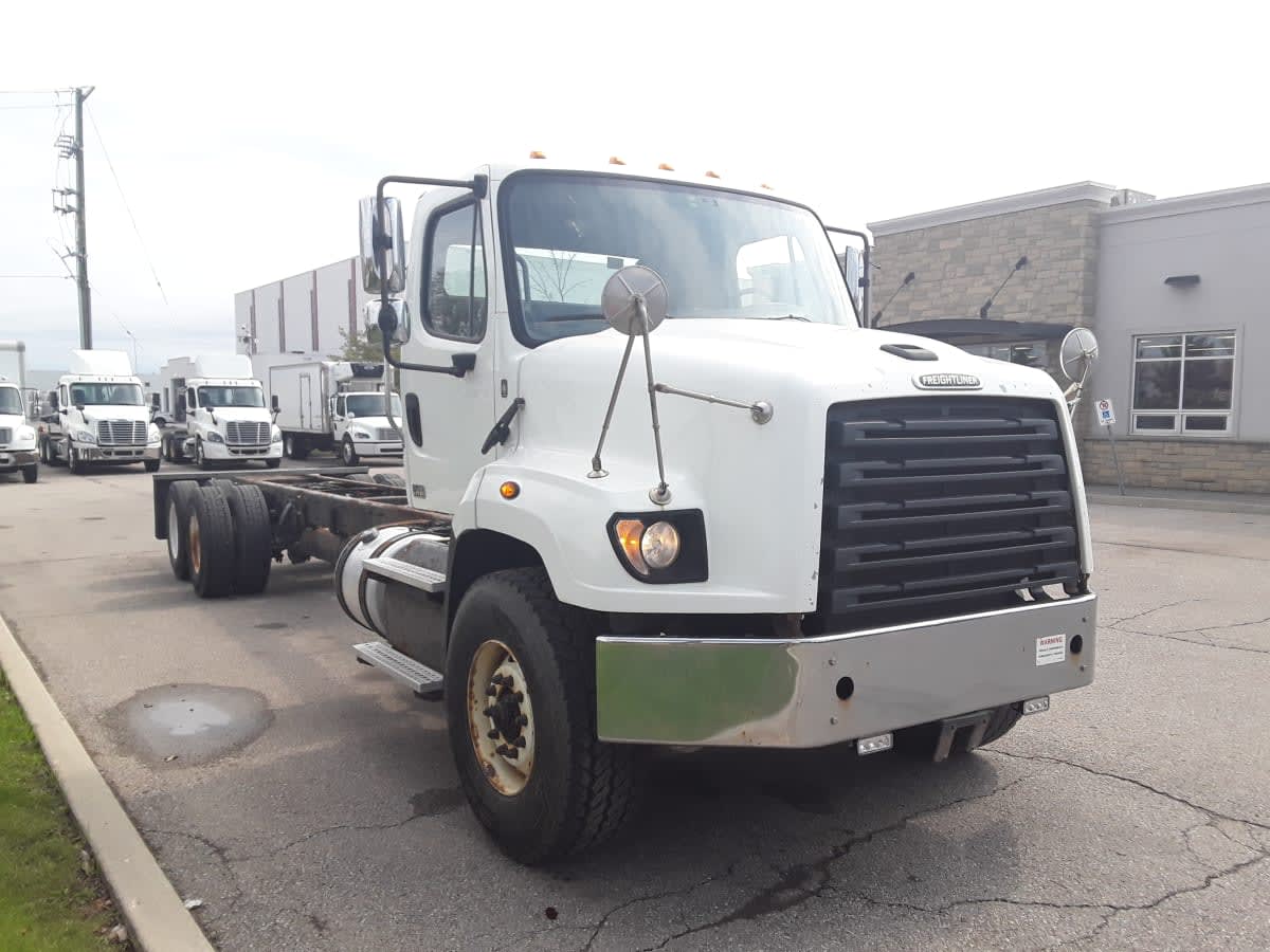 2018 Freightliner/Mercedes 114SD 681819