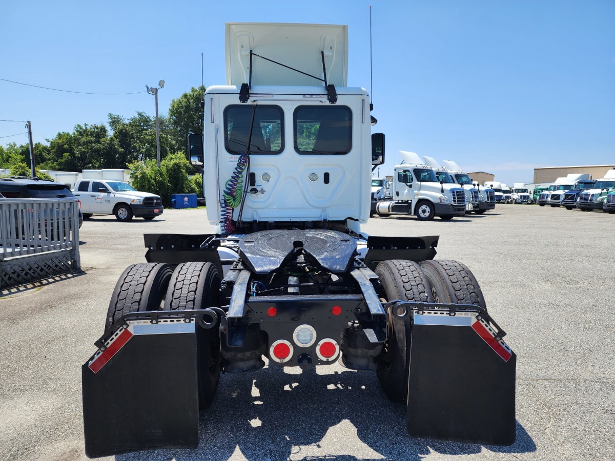 2018 Freightliner/Mercedes CASCADIA 113 681824