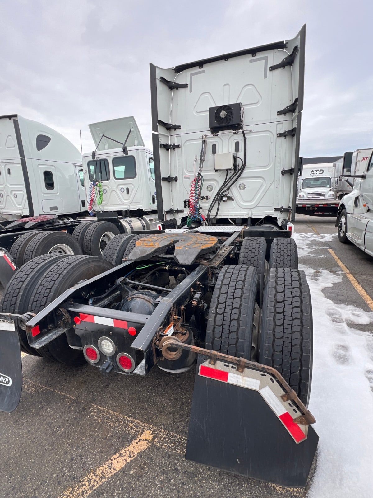 2018 Freightliner/Mercedes CASCADIA 125 682060