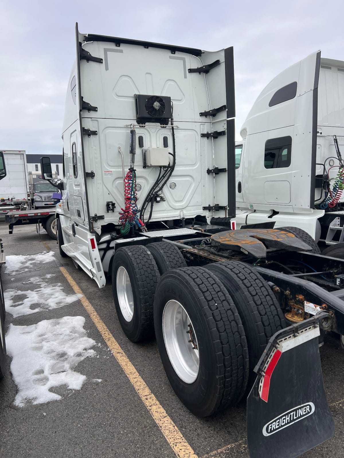 2018 Freightliner/Mercedes CASCADIA 125 682060