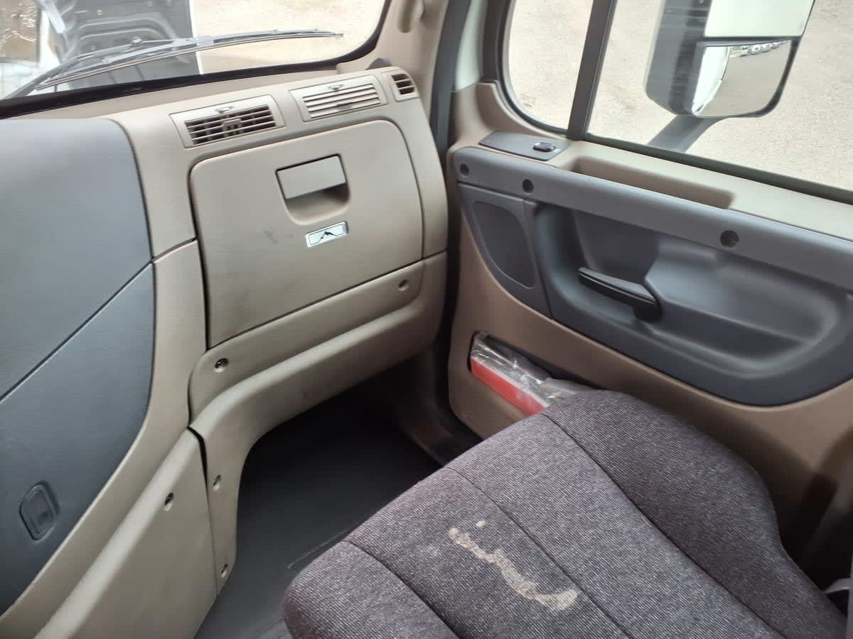 2018 Freightliner/Mercedes CASCADIA 125 682061