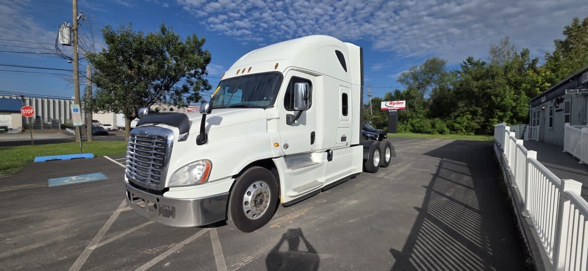 2018 Freightliner Cascadia in Bensalem, PA
