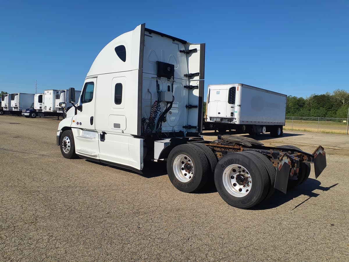 2018 Freightliner/Mercedes CASCADIA 125 682129