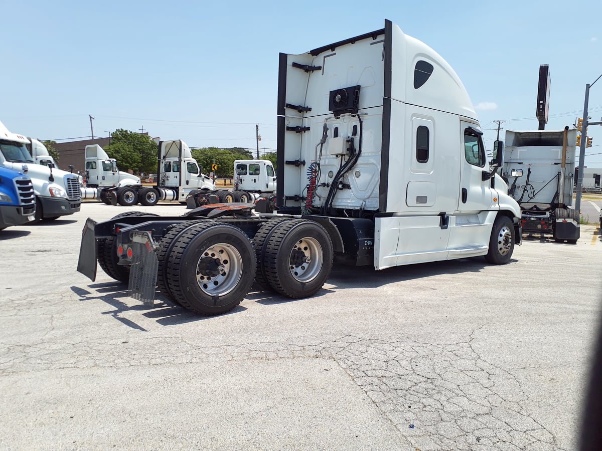 2018 Freightliner/Mercedes CASCADIA 125 682135