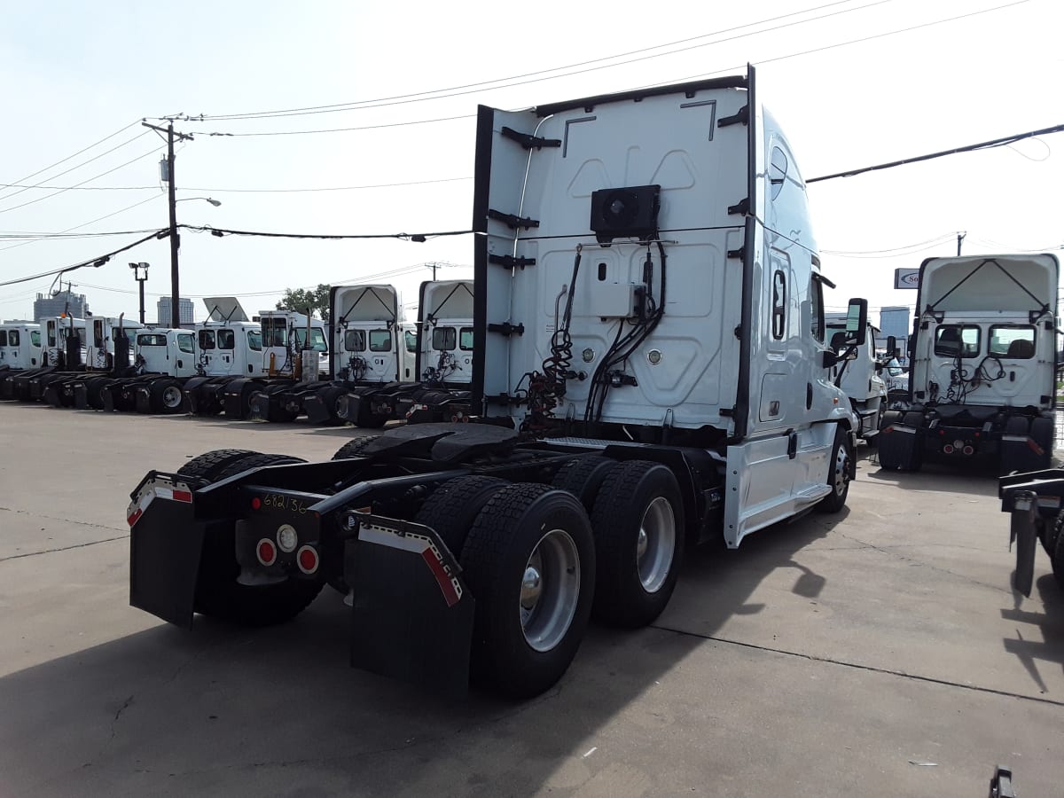 2018 Freightliner/Mercedes CASCADIA 125 682136