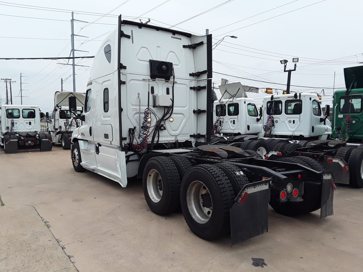 2018 Freightliner/Mercedes CASCADIA 125 682139