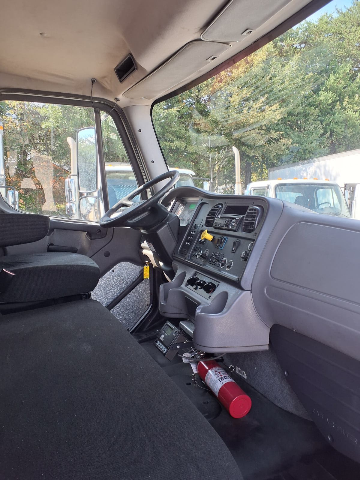 2018 Freightliner/Mercedes M2 106 682154