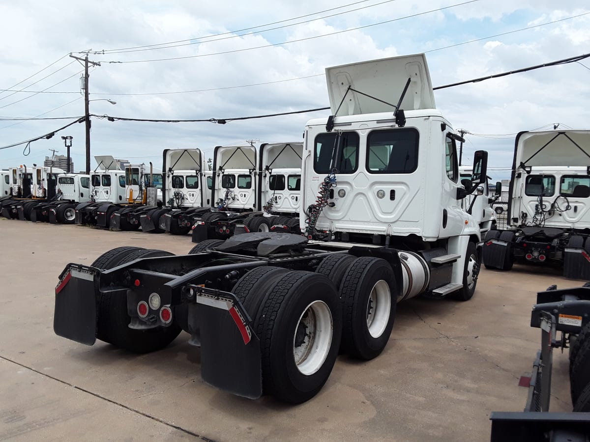 2018 Freightliner/Mercedes CASCADIA 125 682160