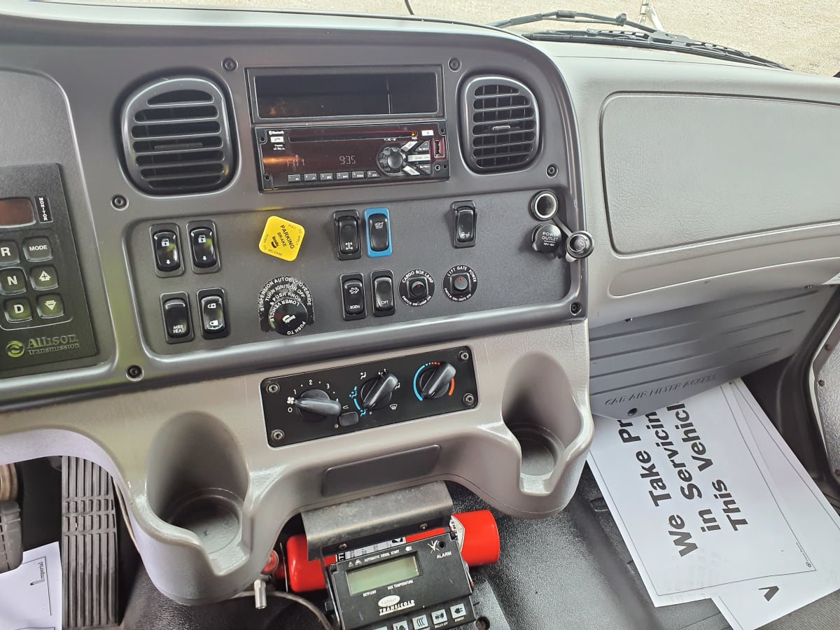 2018 Freightliner/Mercedes M2 106 682166