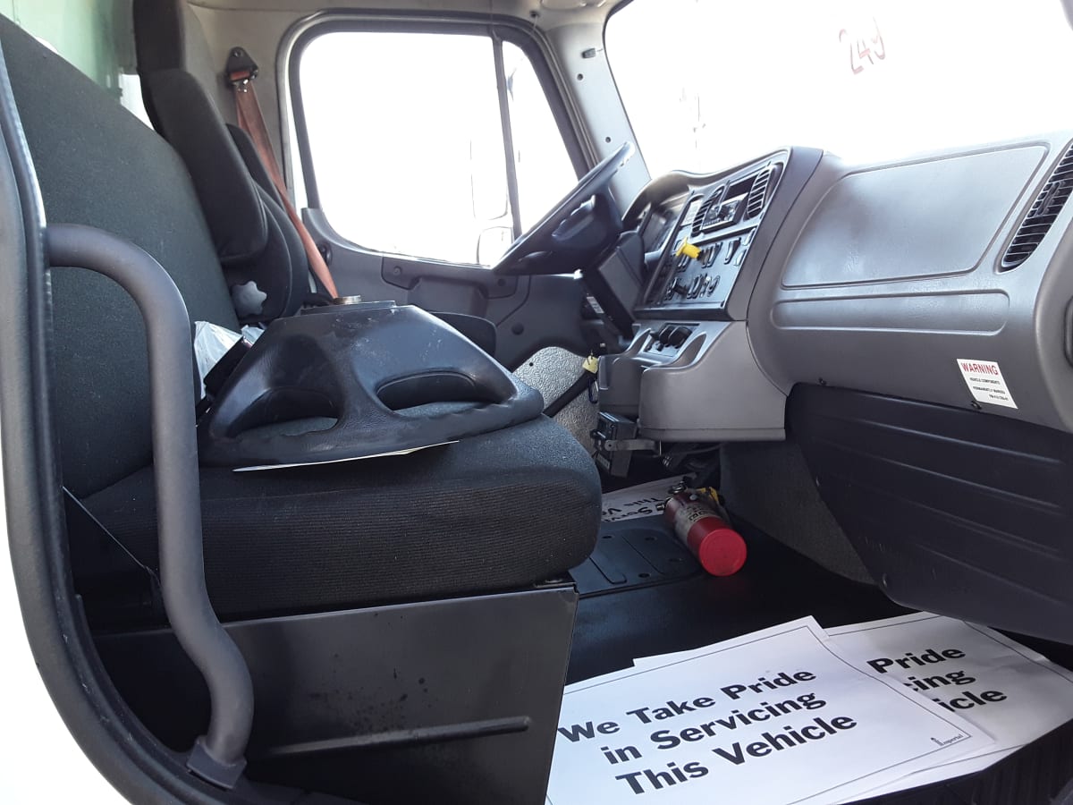 2018 Freightliner/Mercedes M2 106 682179