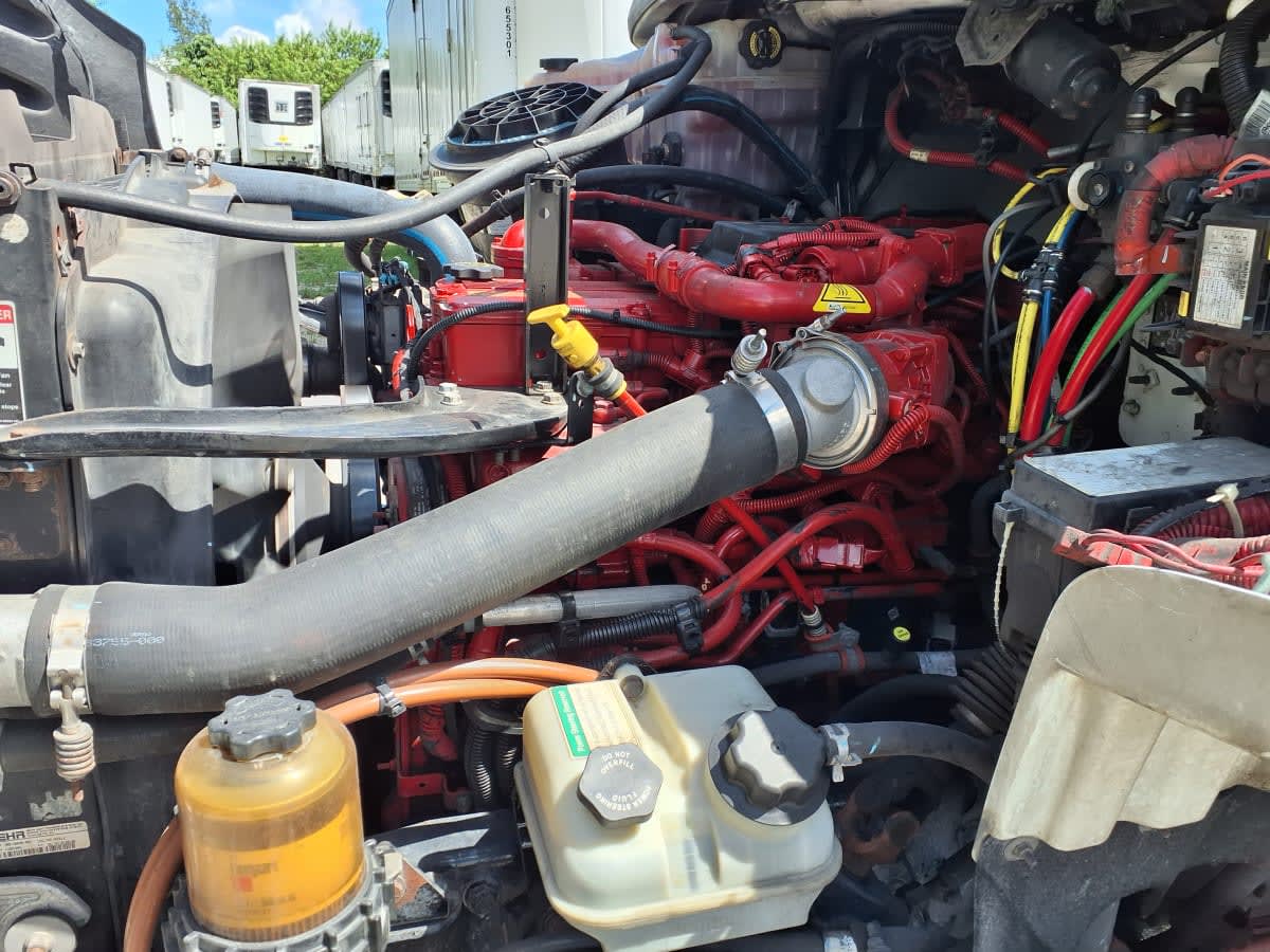 2018 Freightliner M2 106 682203