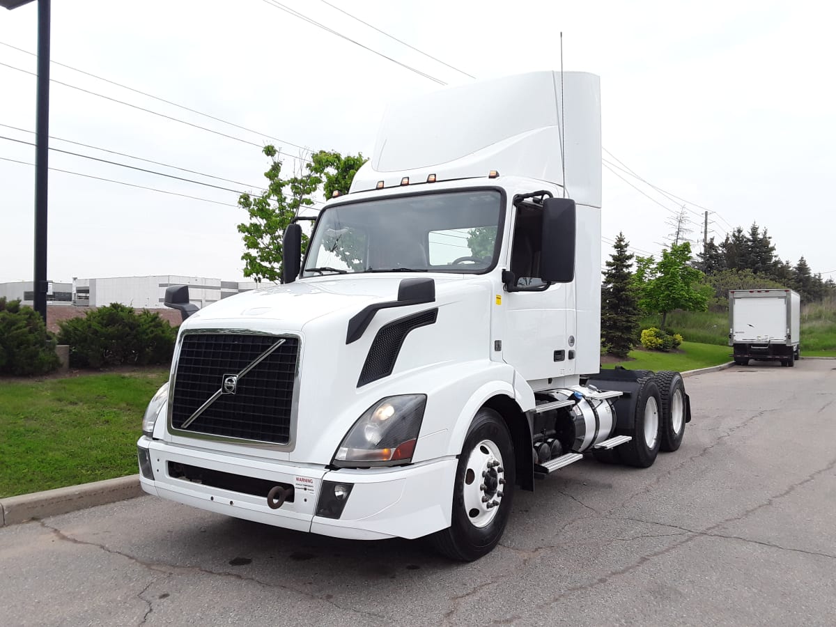 2018 Volvo VNL64TRACTOR 682262