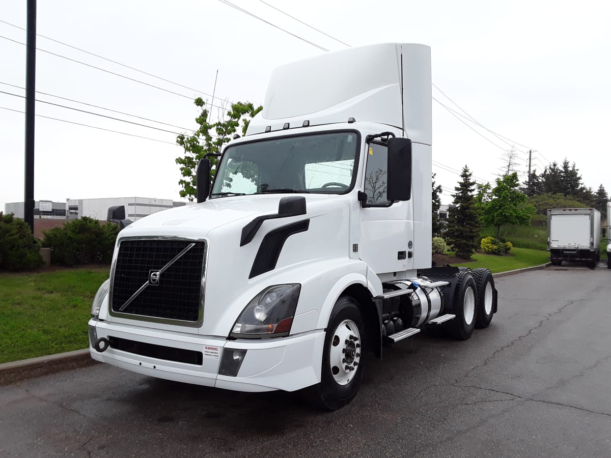 2018 Volvo VNL64TRACTOR 682263