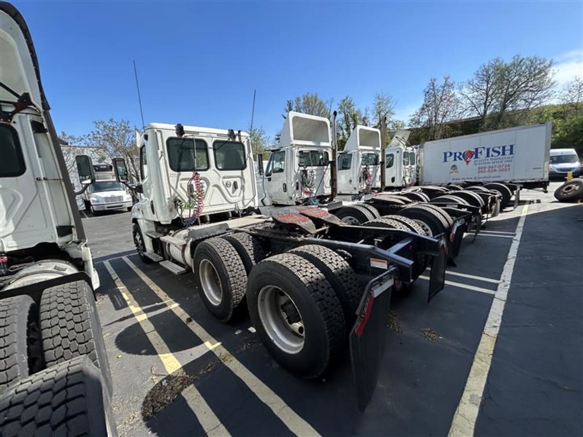 2018 Freightliner/Mercedes CASCADIA 125 682265