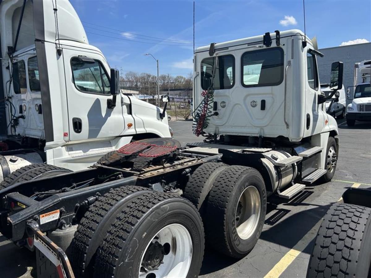 2018 Freightliner/Mercedes CASCADIA 125 682266