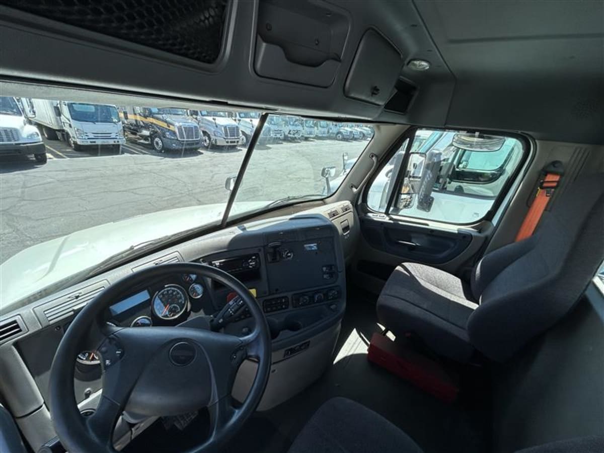 2018 Freightliner/Mercedes CASCADIA 125 682266