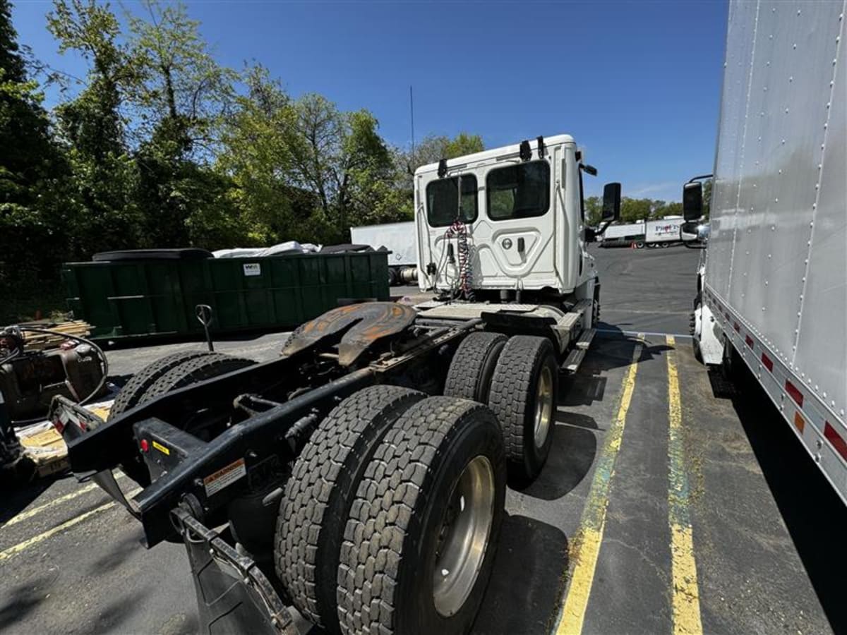 2018 Freightliner/Mercedes CASCADIA 125 682268