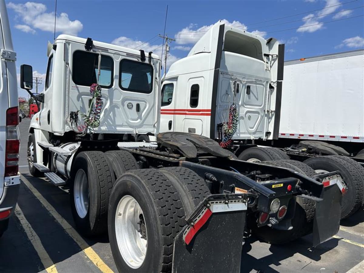 2018 Freightliner/Mercedes CASCADIA 125 682269