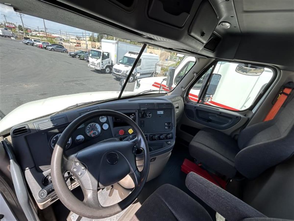 2018 Freightliner/Mercedes CASCADIA 125 682269